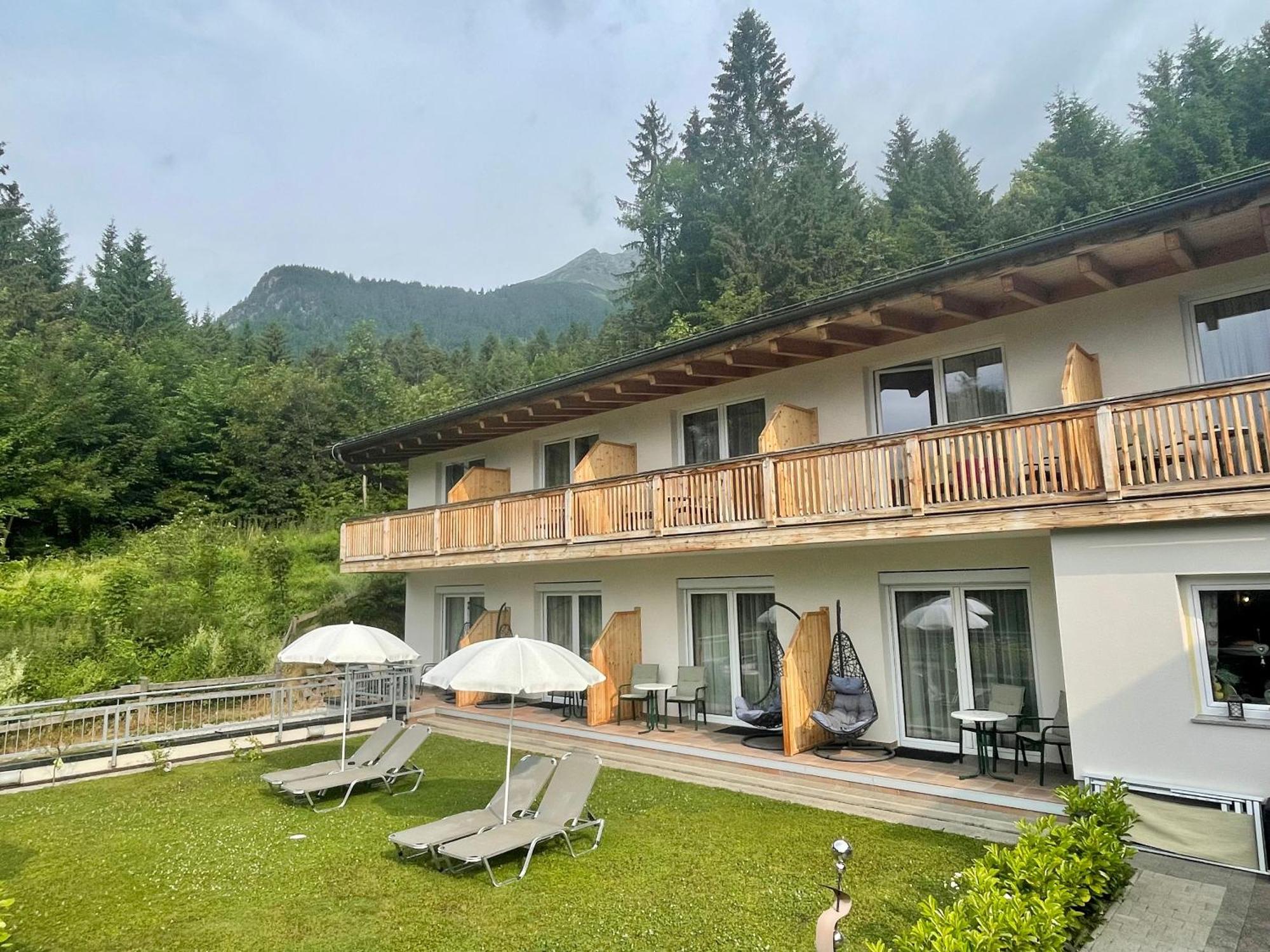 Sweet Cherry - Boutique & Guesthouse Tyrol Innsbruck Exterior photo
