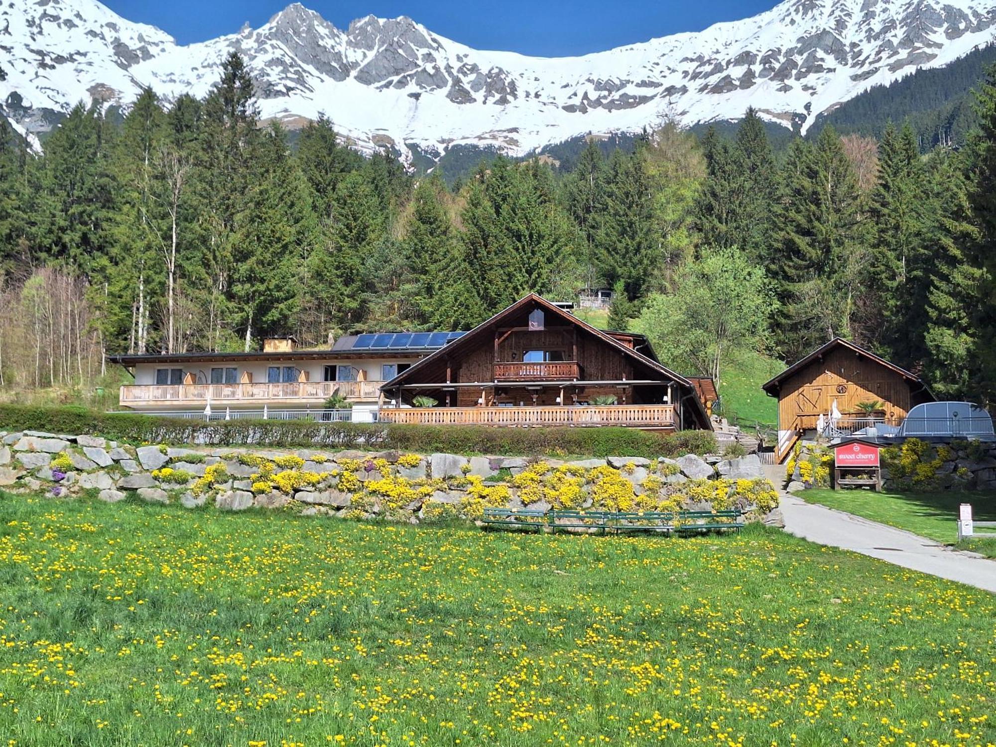 Sweet Cherry - Boutique & Guesthouse Tyrol Innsbruck Exterior photo