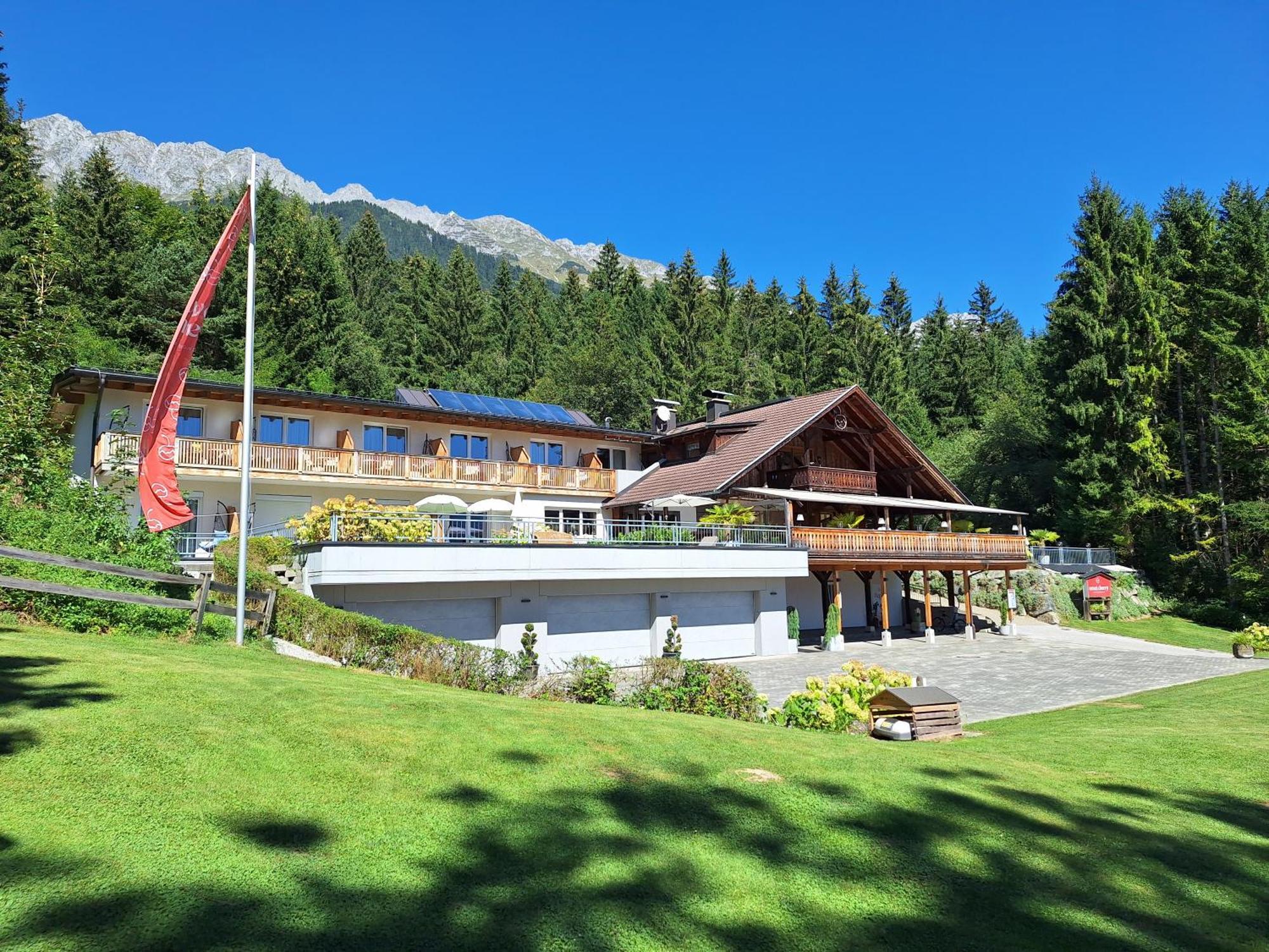 Sweet Cherry - Boutique & Guesthouse Tyrol Innsbruck Exterior photo